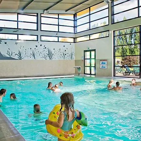 Parque de Campismo Planete Mobil Homes - Château De Galinée 4*